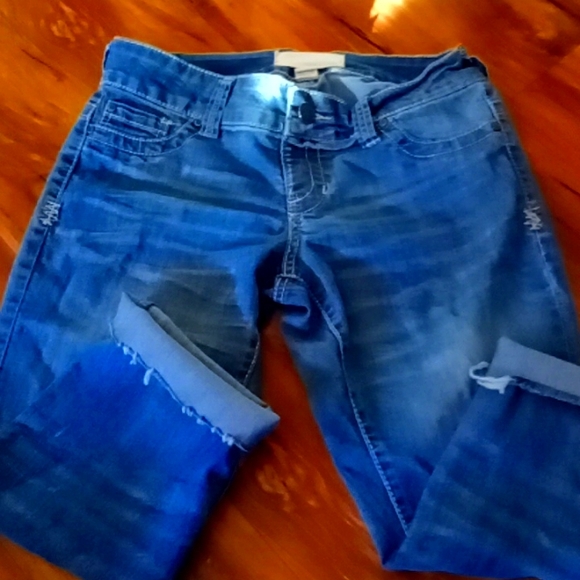 Capris - Picture 1 of 3